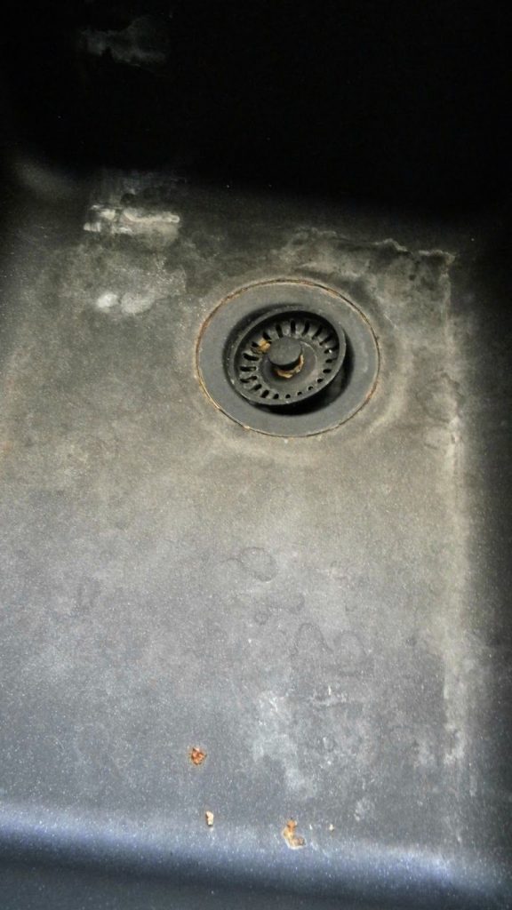 Is it true granite sinks (especially black) stain easily?