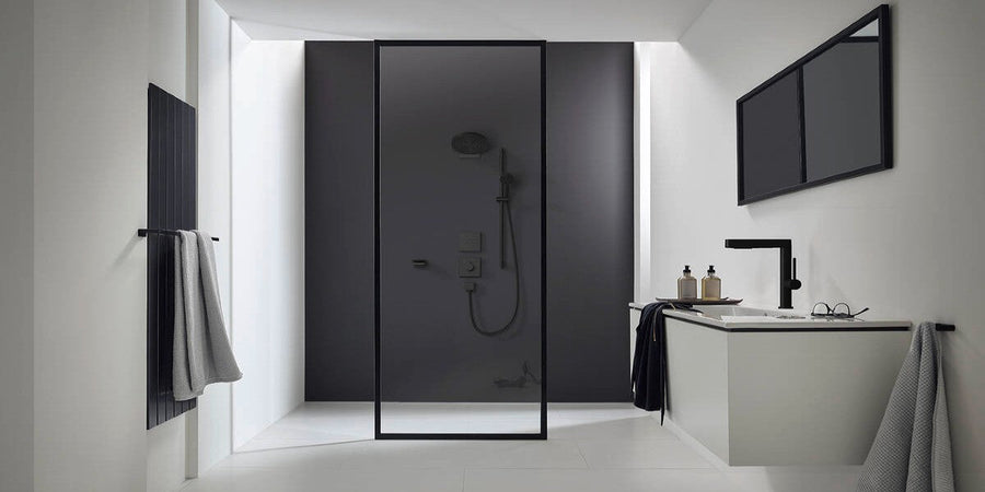 Emerging Trend: Black Bathrooms That Combine Luxury and Function