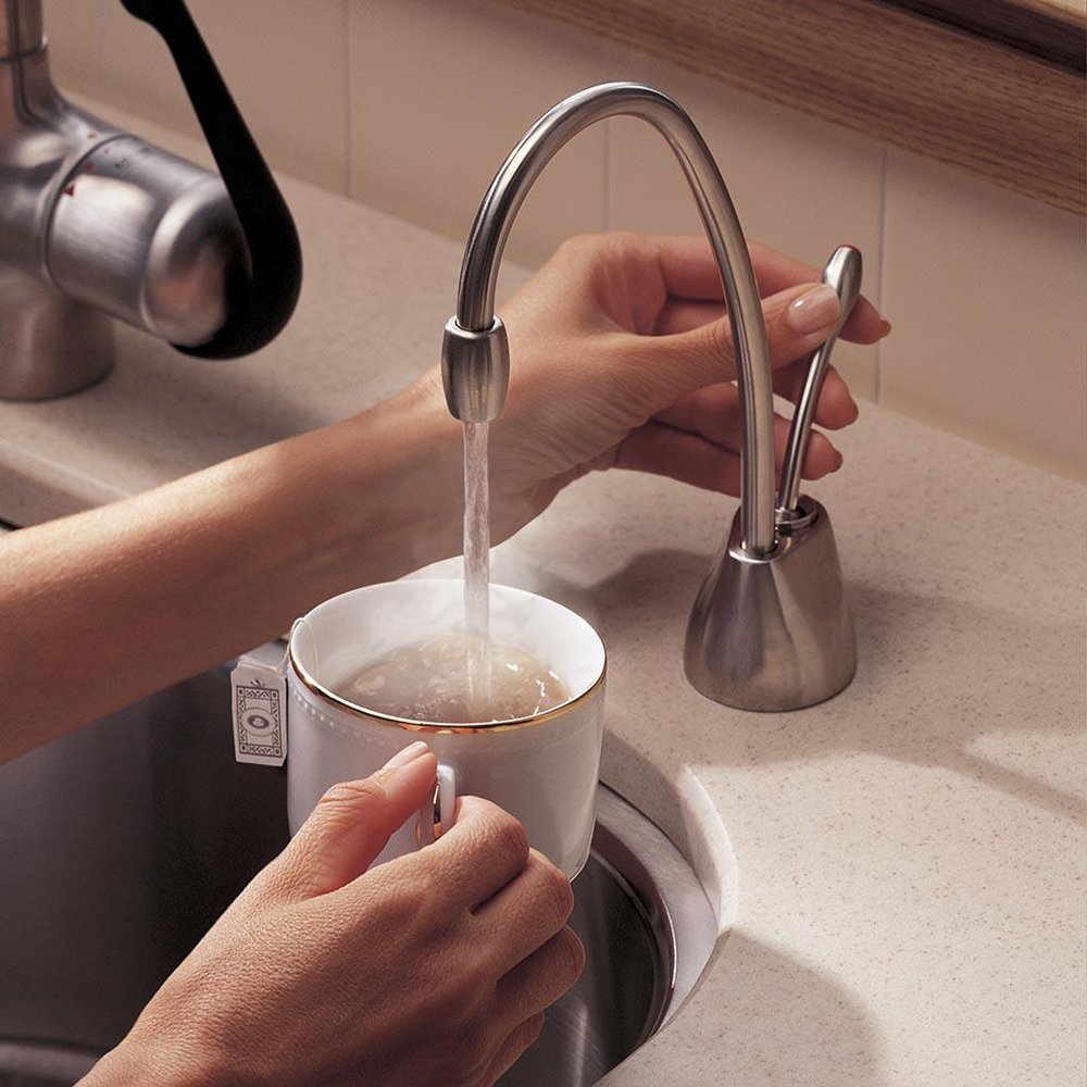 Insinkerator Brushed Steel Boiling Hot Kitchen Sink Kettle Tap & Neo Tank
