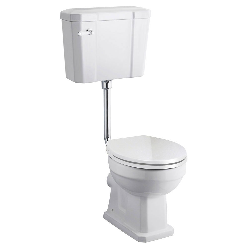 Hudson Reed Richmond Low Level Pan, Cistern, Pipe Kit & White Wooden Seat