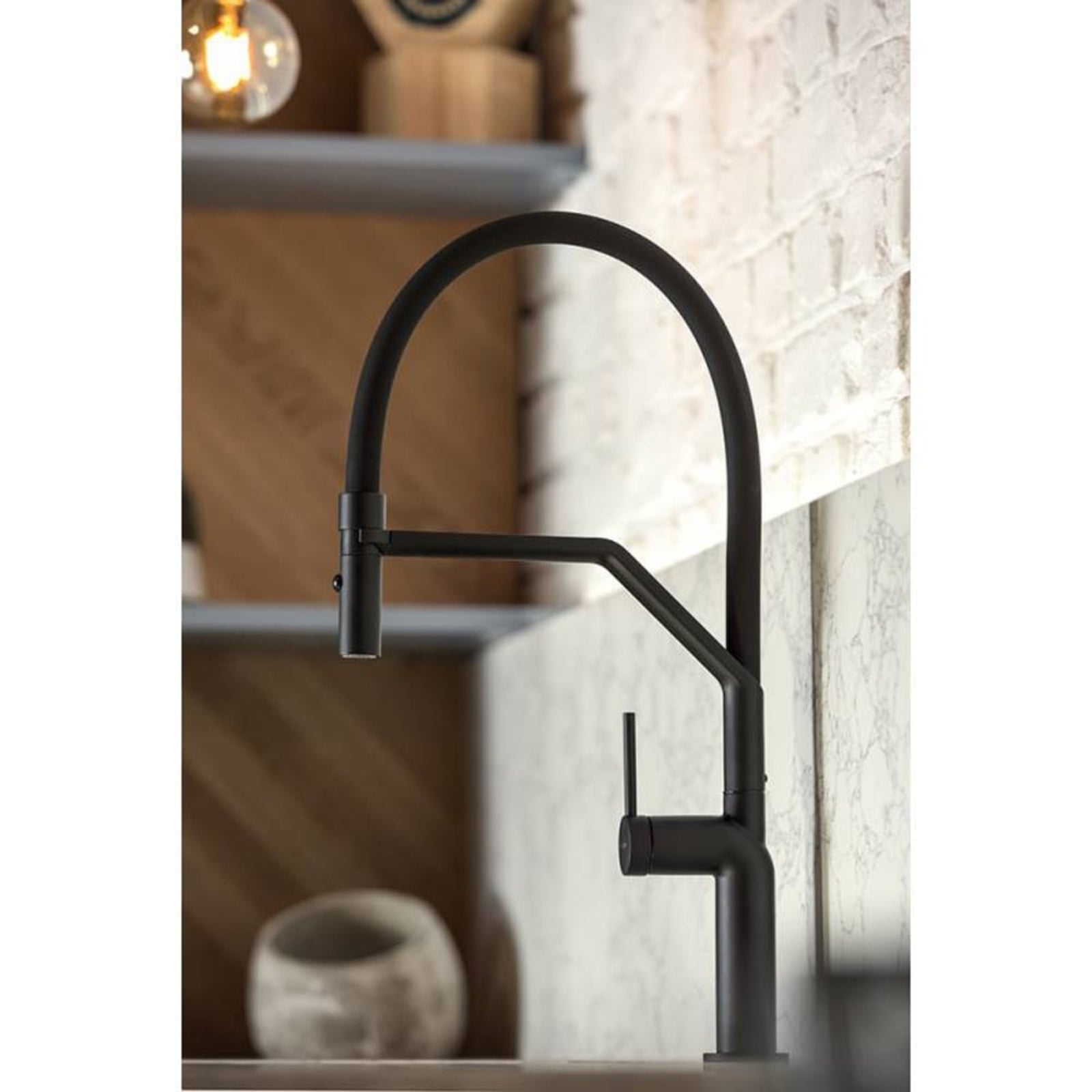 Abode Tubist Black Single Lever Pull Out Kitchen Sink Tap