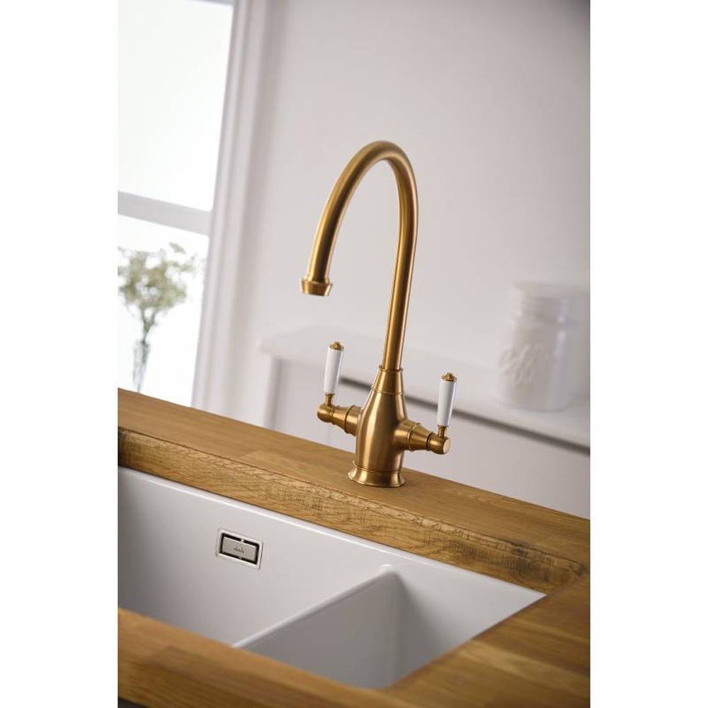Abode Sandon 1.25 Bowl White Ceramic Kitchen Sink LHMB