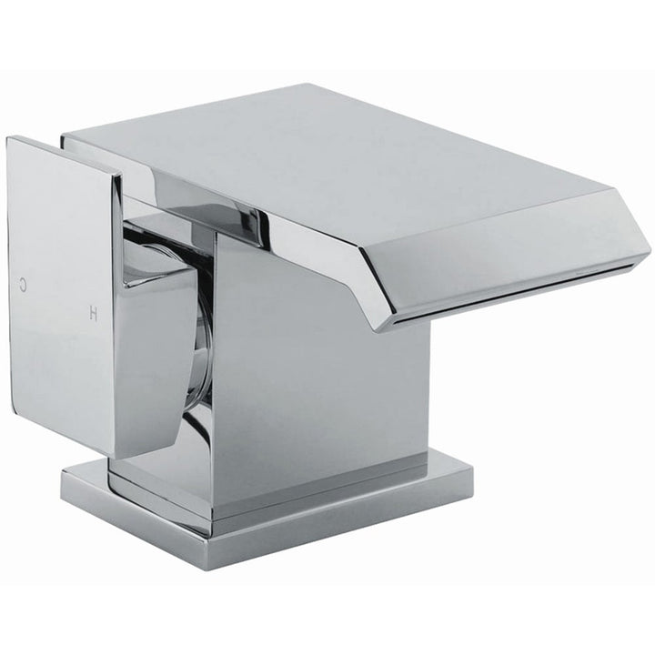 storm-flat-waterfall-chrome-bathroom-basin-mixer-tap--slotted-waste-https://www.tapsuk.com/images/products/1629275921-19938000.jpg