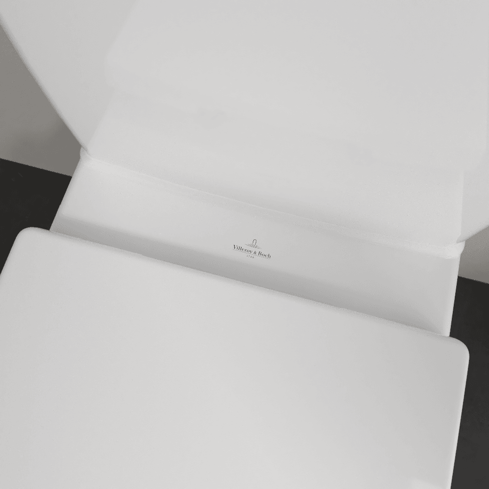 Villeroy & Boch Avento White Rimless Close Coupled Toilet, Cistern & Soft Close Seat