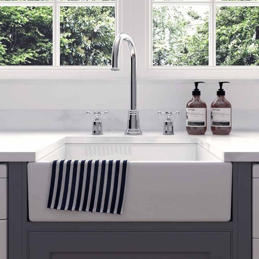 Double stainless steel undermount kitchen sink