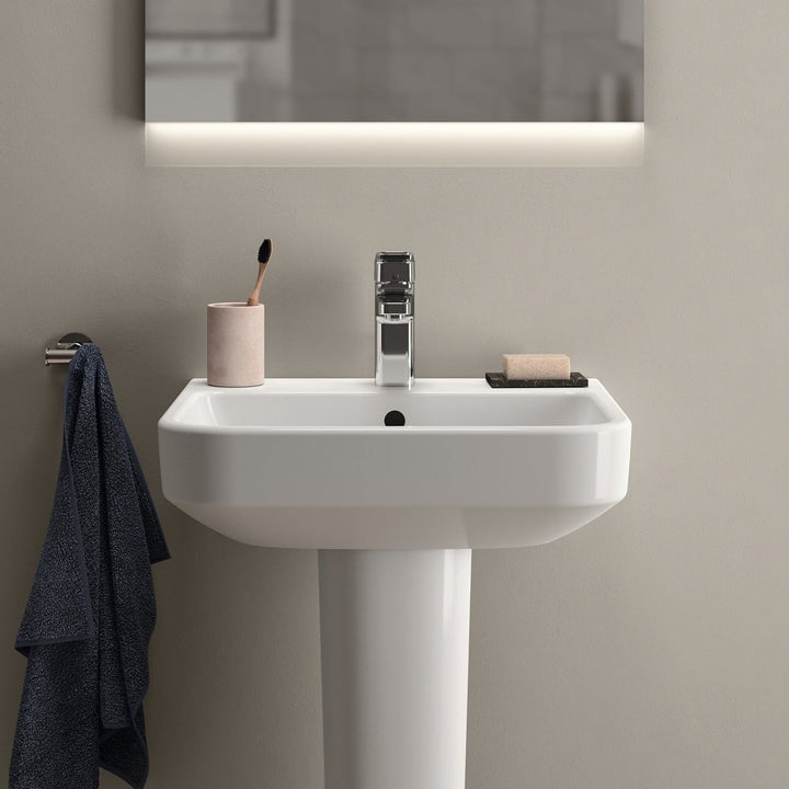ideal-standard-ilife-b-white-500mm-ceramic-1th-basin--semi-pedestal-