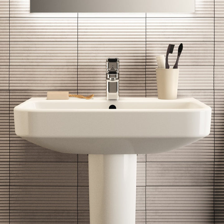 ideal-standard-ilife-s-white-600mm-compact-ceramic-washbasin--full-pedestal-