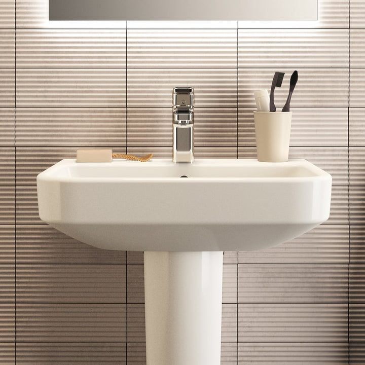 ideal-standard-ilife-s-white-550mm-compact-ceramic-washbasin--full-pedestal-