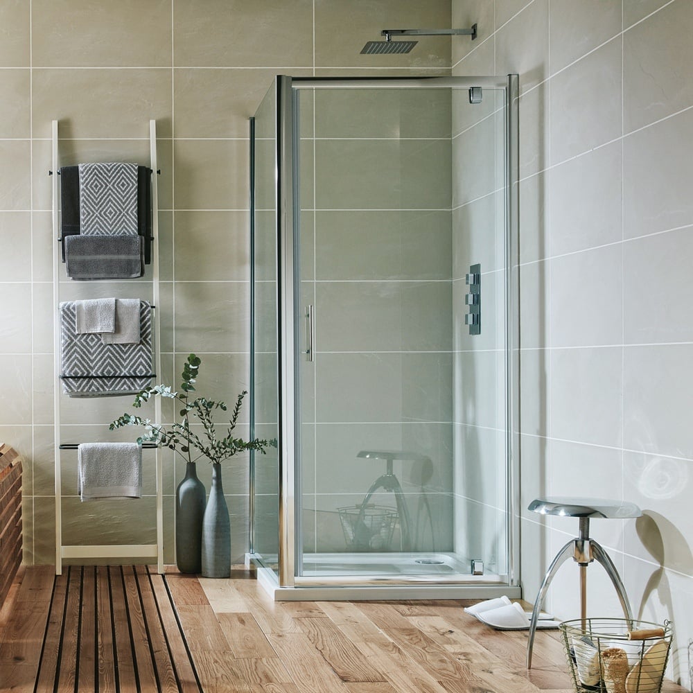 Scudo S6 Chrome Pivot Door 700mm - S6-GLASS017
