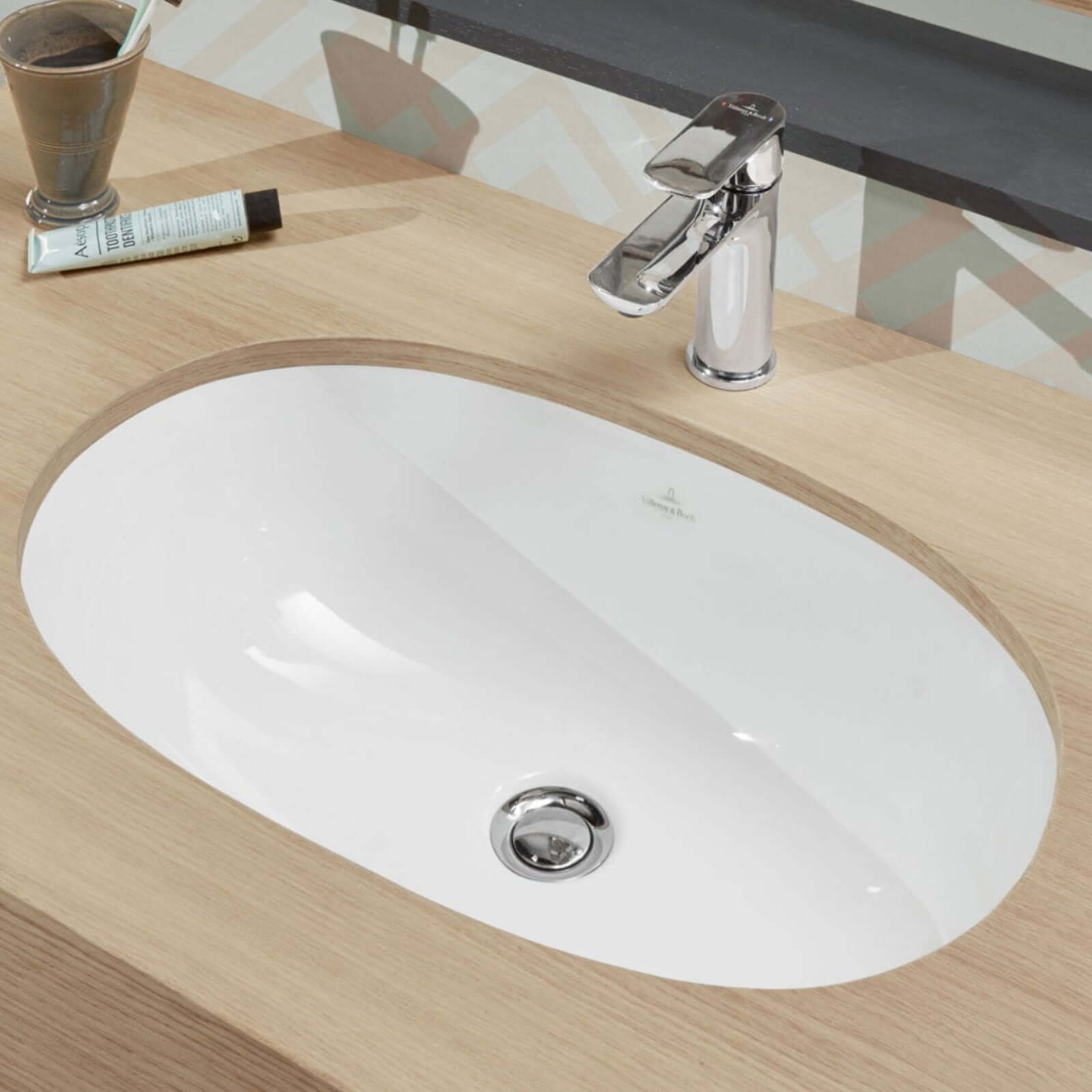 Villeroy & Boch O.novo 580x370 White Alpin 1TH Undercounter Wash Basin with Overflow