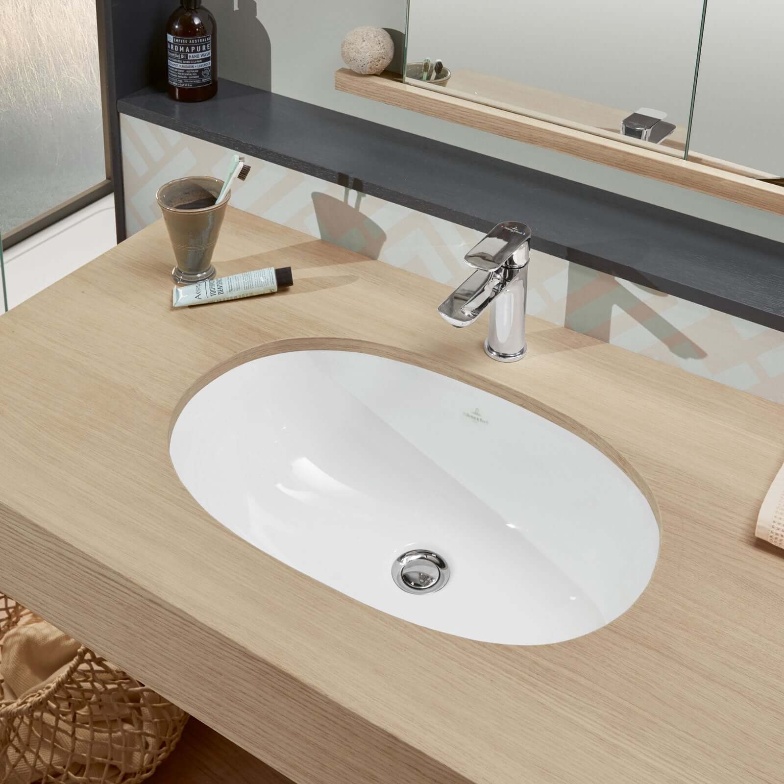 Villeroy & Boch O.novo 650x400 White Alpin 1TH Undercounter Wash Basin with Overflow