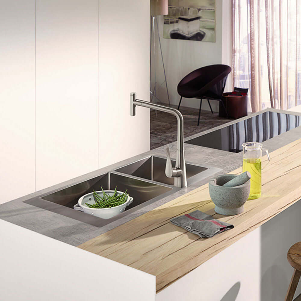 Hansgrohe S711-F655 1.5 Bowl Stainless Steel Kitchen Sink 43309800