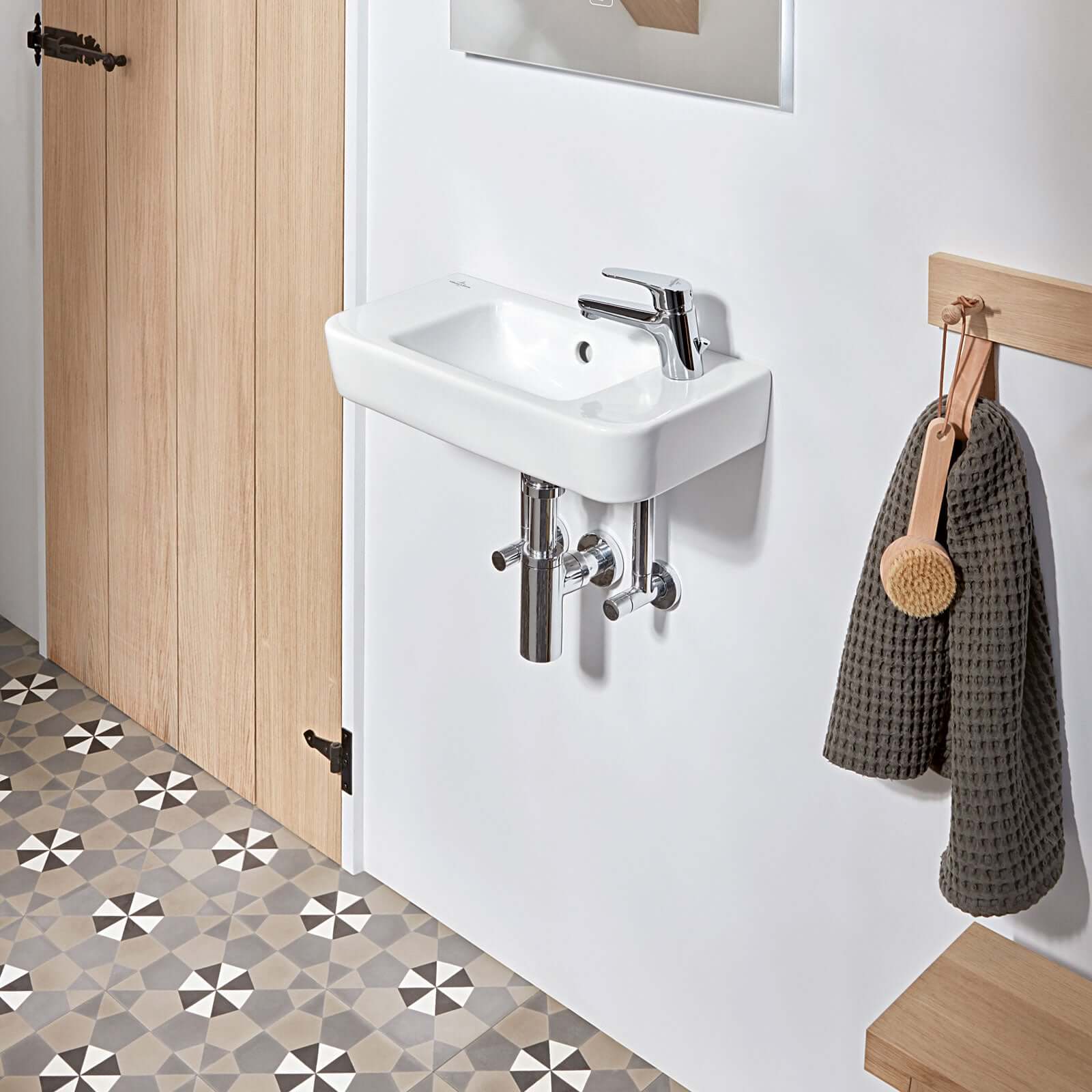 Villeroy & Boch O.novo 500x250 White Alpin Compact Wall Hung RH Handwash Basin with Overflow