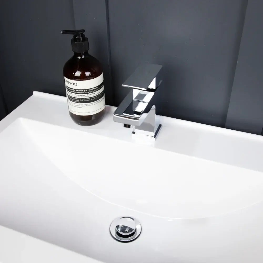Top Fix Slotted Basin Waste - G1 1/4”