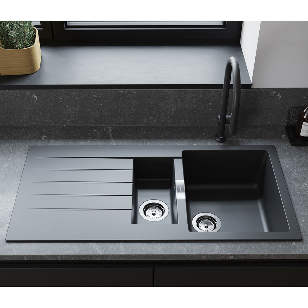 Hansgrohe Talis M54 210 Pullout Spray Single Lever Kitchen Sink Mixer Tap with sBox