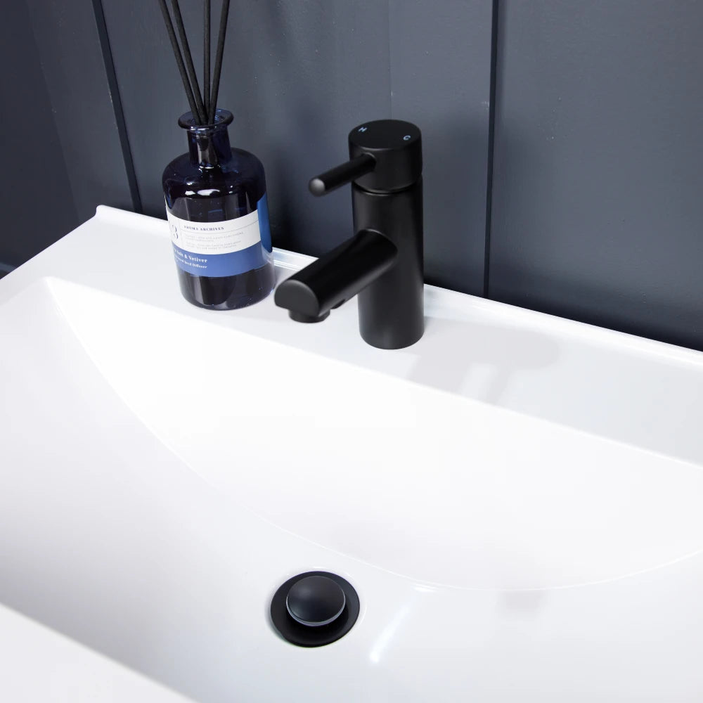 Top Fix Unslotted Basin Waste - G1 1/4”