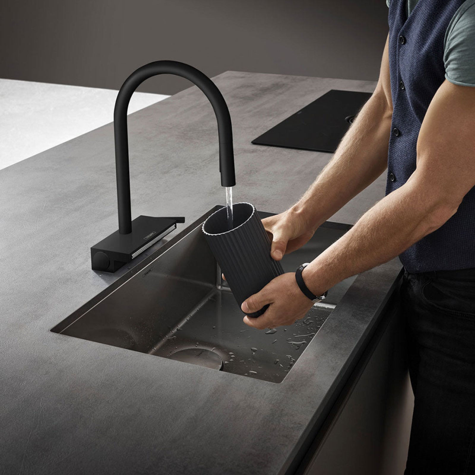 Hansgrohe Aquno Select M81 170 3 Jet Pullout Spray Single Lever Kitchen Sink Mixer Tap
