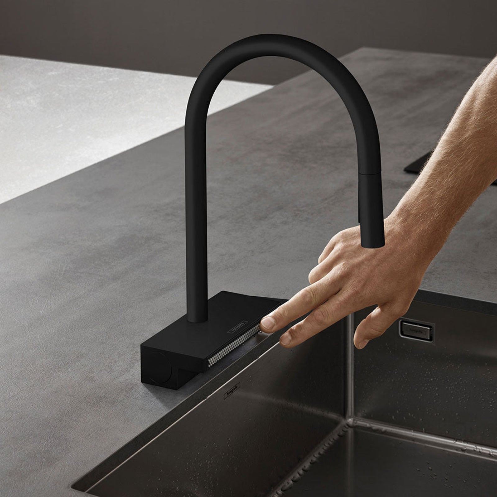 Hansgrohe Aquno Select M81 170 3 Jet Pullout Spray Single Lever Kitchen Sink Mixer Tap