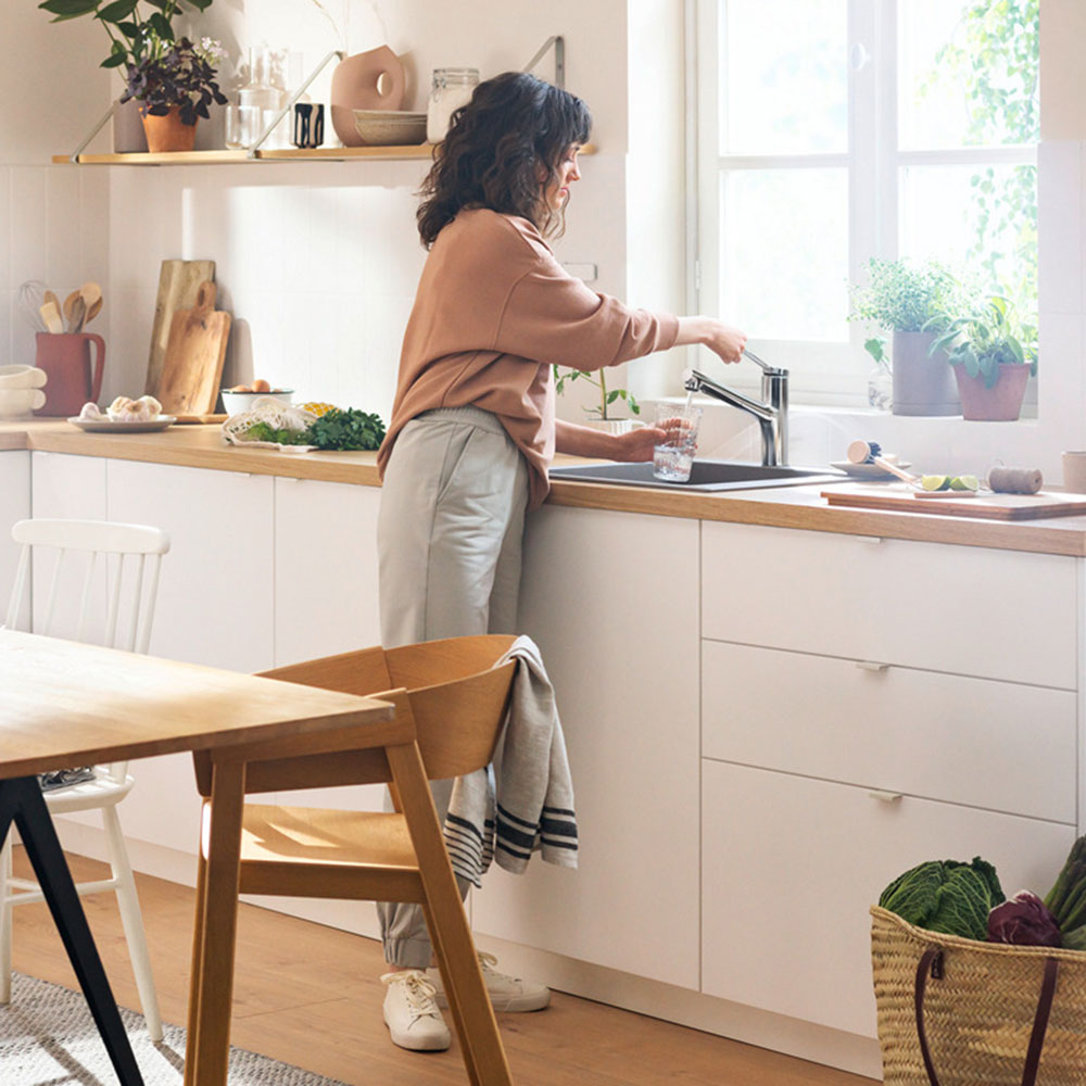 Hansgrohe Zesis M33 150 2 Jet Pull Out Spray Single Lever Kitchen Sink Mixer Tap