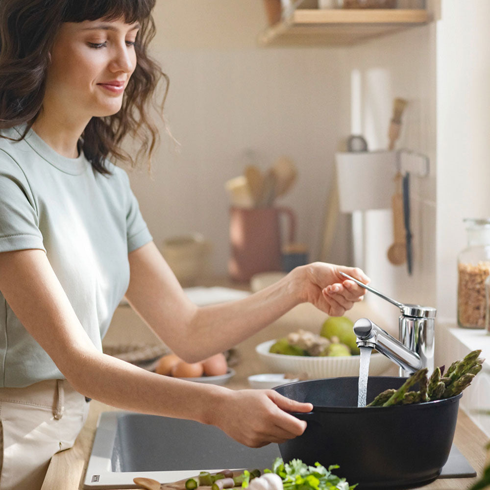 Hansgrohe Zesis M33 Chrome 150 1 Jet Single Lever Kitchen Sink Mixer Tap 74813000