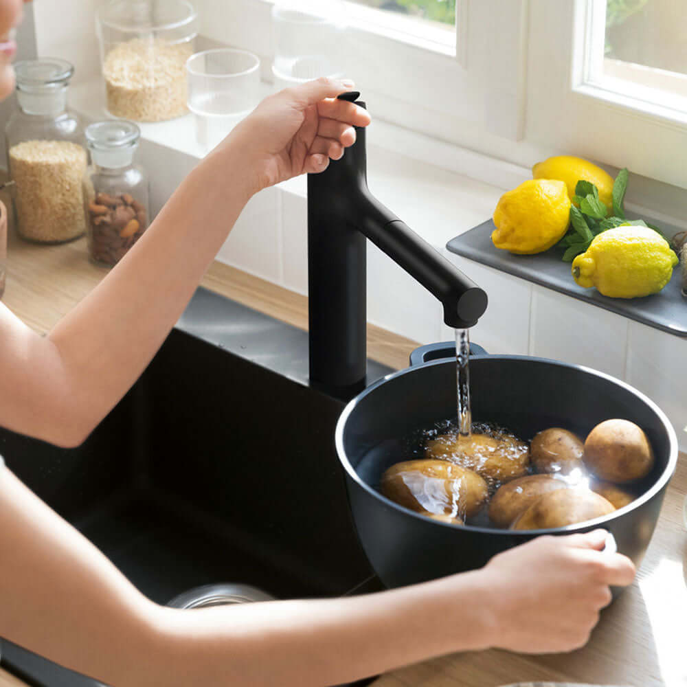 Hansgrohe Zesis M33 160 2 Jet Metal Pull-Out Spray Single Lever Kitchen Sink Mixer Tap