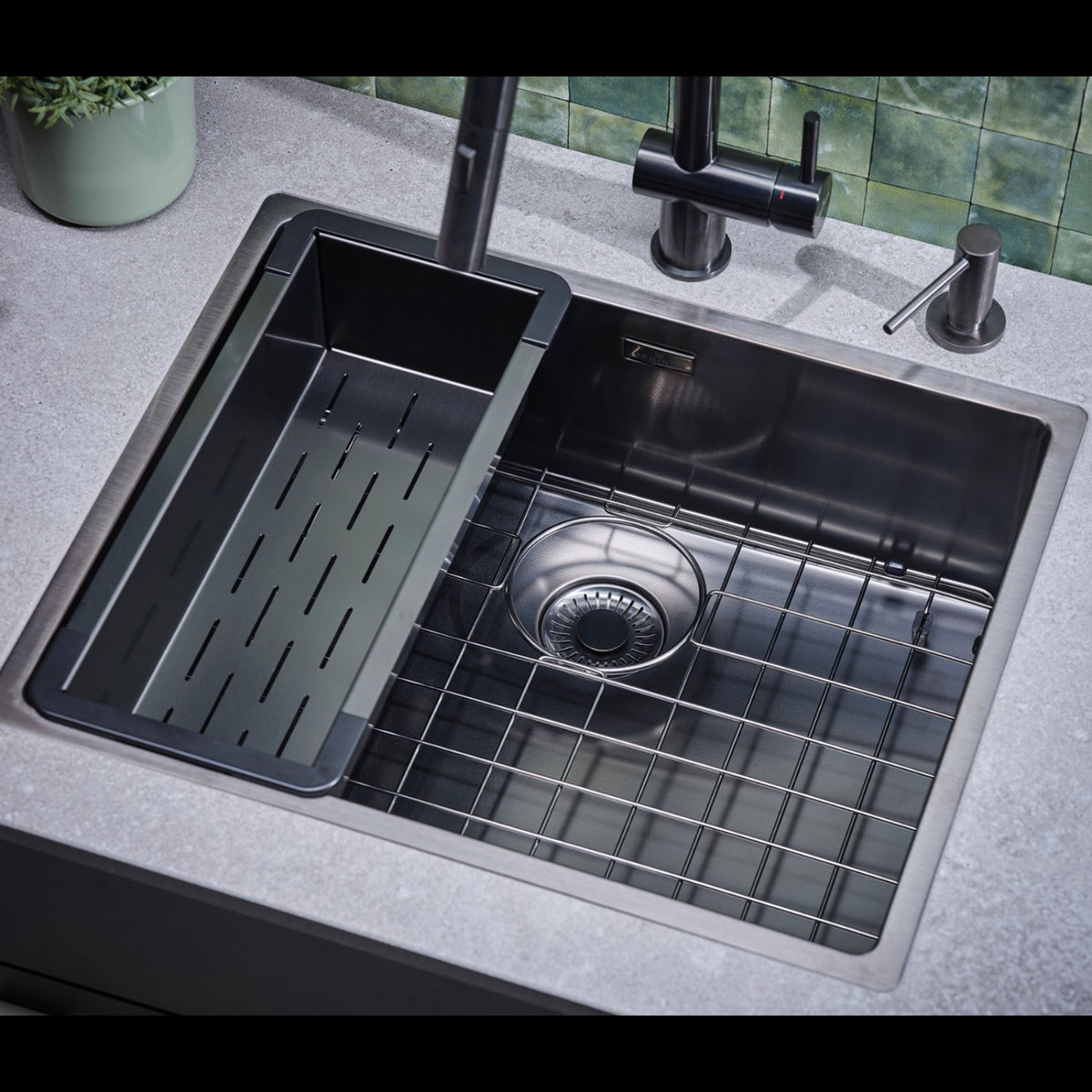Reginox New York Gun Metal II Bottom Grid 50x40
