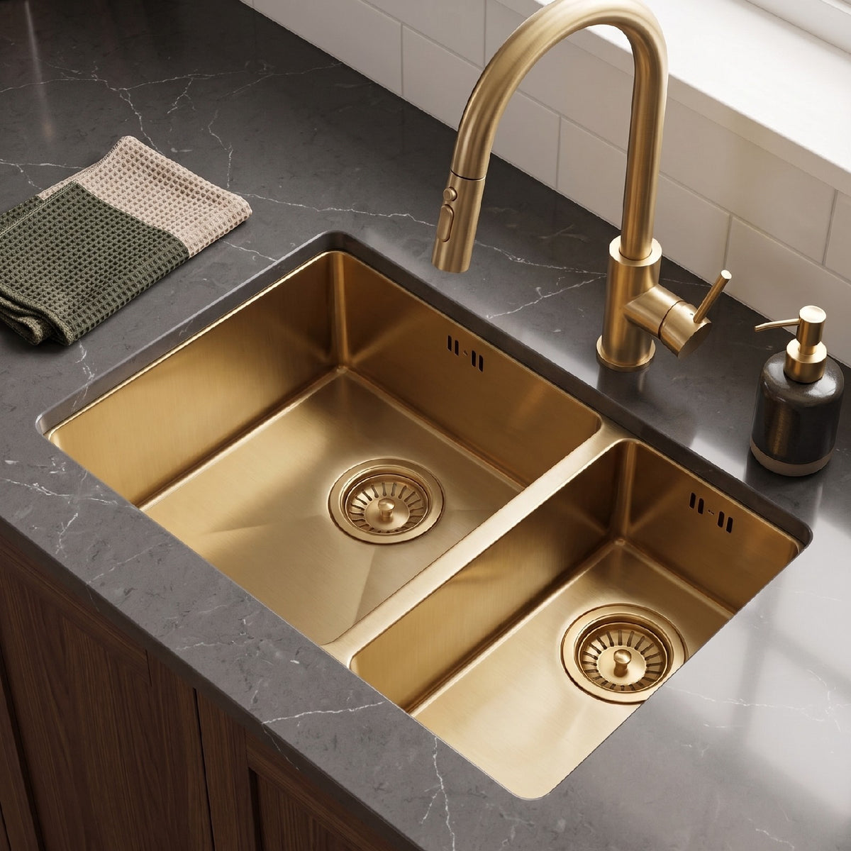 Astini Serena 1.5 Bowl Stainless Steel Undermount Kitchen Sink & Waste