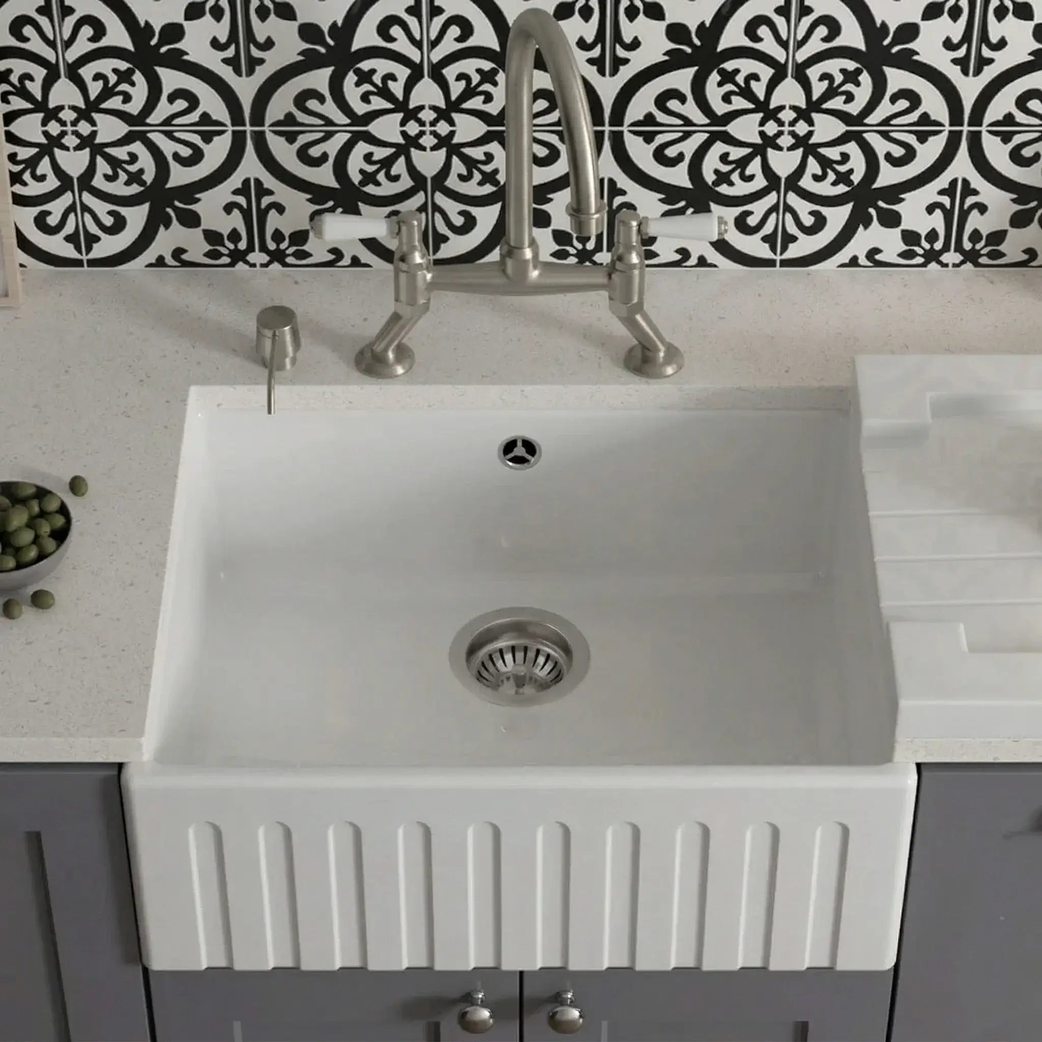 LSC Fluted Butler 595 1.0 Bowl White Ceramic Kitchen Sink with Tap, Waste & Overflow